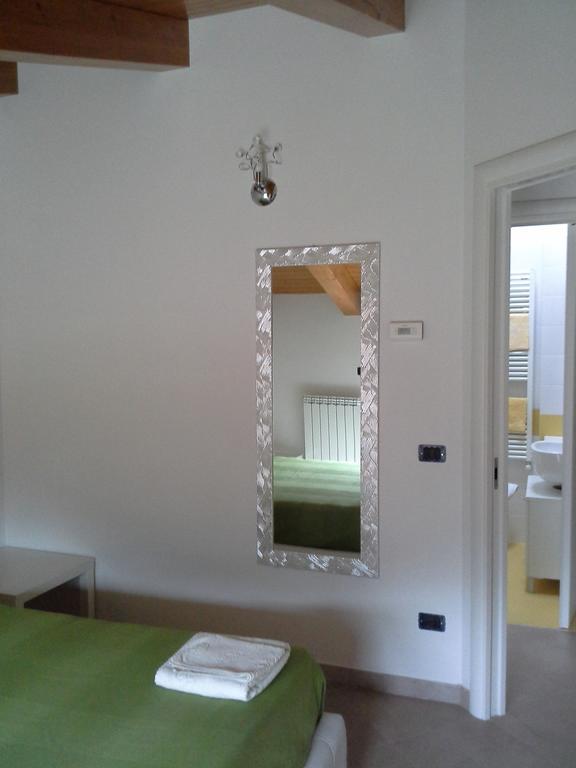 Casa Vacanze The Flea'S Home Fondi Quarto foto